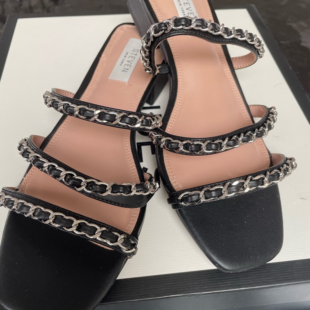 Black Sandles